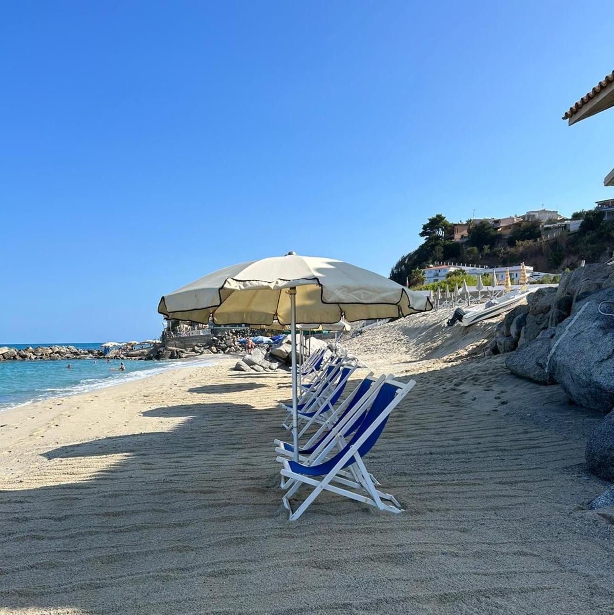 Residenza Gherly Aparthotel Capo Vaticano Exterior foto