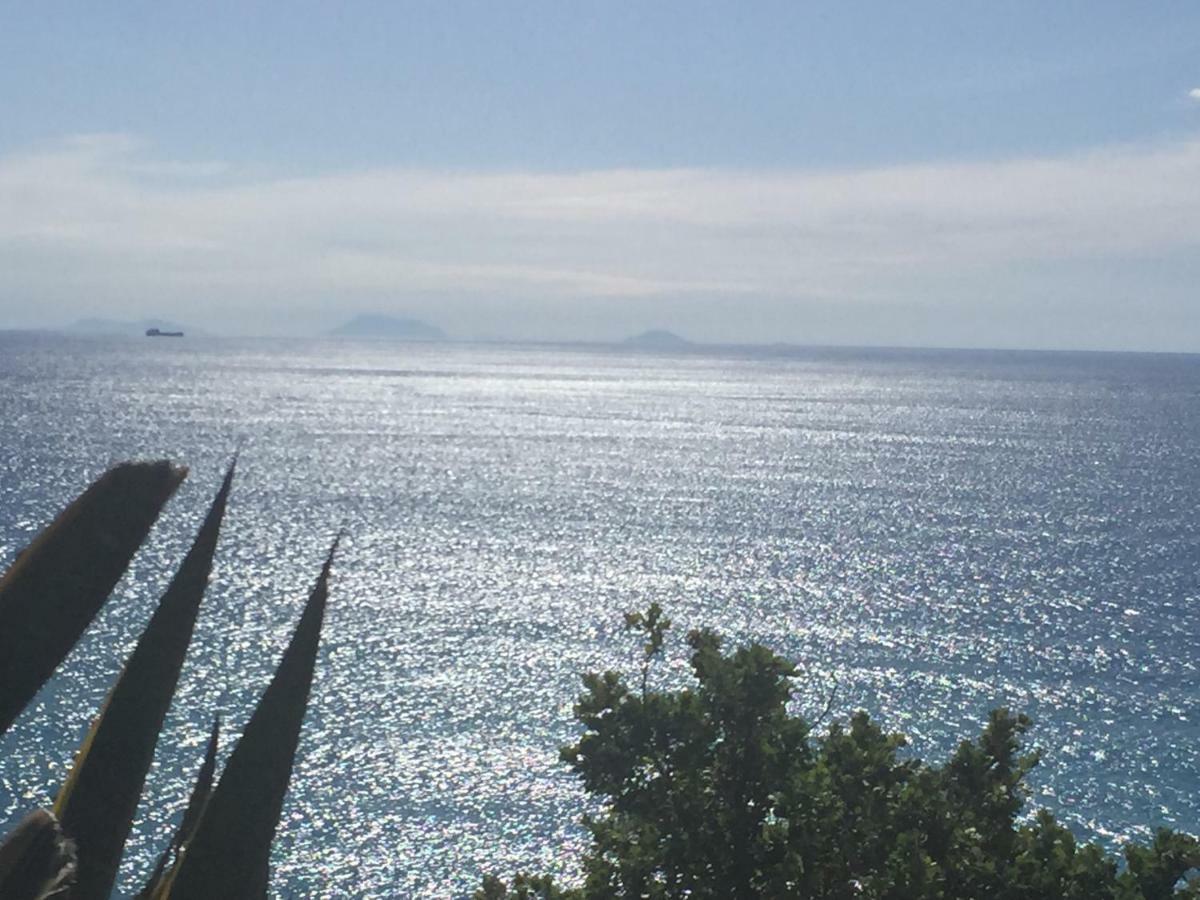 Residenza Gherly Aparthotel Capo Vaticano Exterior foto