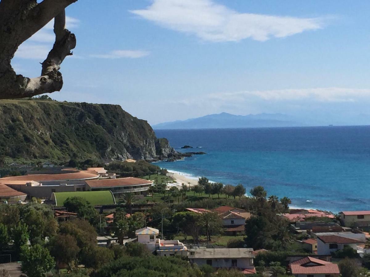 Residenza Gherly Aparthotel Capo Vaticano Exterior foto